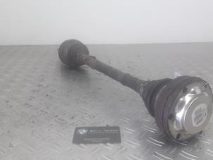 Gebruikte Steekas rechts-achter BMW 3-Serie Prijs € 25,00 Margeregeling aangeboden door Benzon Autodemontage