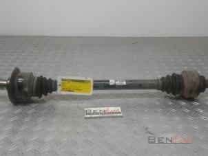 Gebruikte Steekas rechts-achter BMW 1-Serie Prijs € 75,00 Margeregeling aangeboden door Benzon Autodemontage