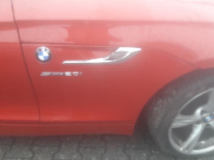 Spatbord rechts-voor van een BMW Z4 2013
