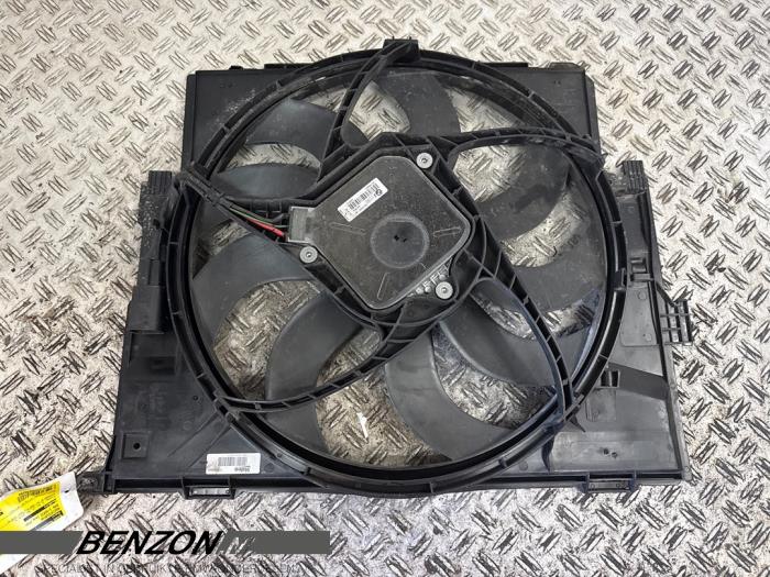 Gebruikte Fan Radiateur BMW 3-Serie Prijs € 50,00 Margeregeling aangeboden door Benzon Autodemontage