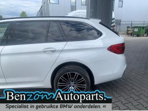 Gebruikte Zijpaneel links-achter BMW 5-Serie Prijs op aanvraag aangeboden door Benzon Autodemontage