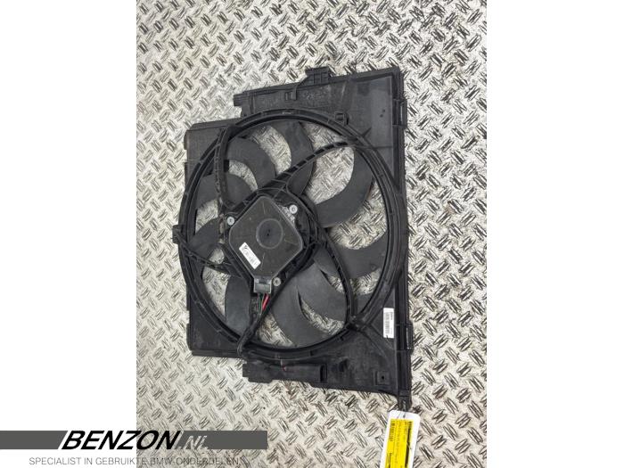 Gebruikte Fan Radiateur BMW 3-Serie Prijs € 70,00 Margeregeling aangeboden door Benzon Autodemontage