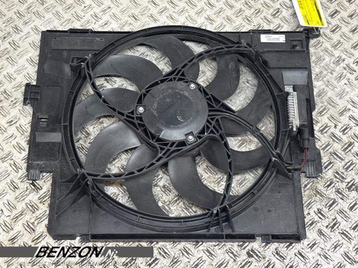 Gebruikte Radiateurfan BMW 1-Serie Prijs € 30,00 Margeregeling aangeboden door Benzon Autodemontage