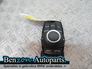 Gebruikte Radiobedienings paneel BMW 1 serie (F20) 116d 2.0 16V Prijs op aanvraag aangeboden door Benzon Autodemontage
