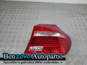 Gebruikte Achterlicht rechts BMW 1 serie (E87/87N) 116i 2.0 16V Corporate Lease Prijs op aanvraag aangeboden door Benzon Autodemontage