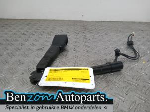 Gebruikte Veiligheidsgordel Insteek rechts-voor BMW 1 serie (F21) 114i 1.6 16V Prijs op aanvraag aangeboden door Benzon Autodemontage