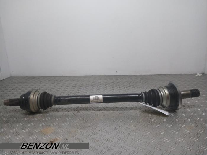 Gebruikte Steekas rechts-achter BMW 5 serie (F10) 550i V8 32V TwinPower Turbo Prijs € 50,00 Margeregeling aangeboden door Benzon Autodemontage