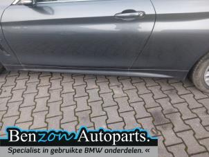 Gebruikte Zijskirt links BMW 4 serie (F33) 420d 2.0 16V Prijs op aanvraag aangeboden door Benzon Autodemontage