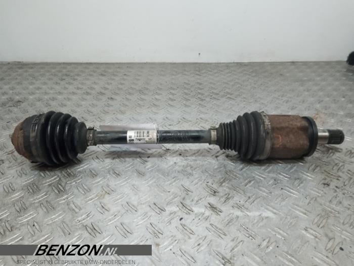 Gebruikte Steekas links-voor BMW X3 (F25) xDrive20d 16V Prijs € 200,00 Margeregeling aangeboden door Benzon Autodemontage