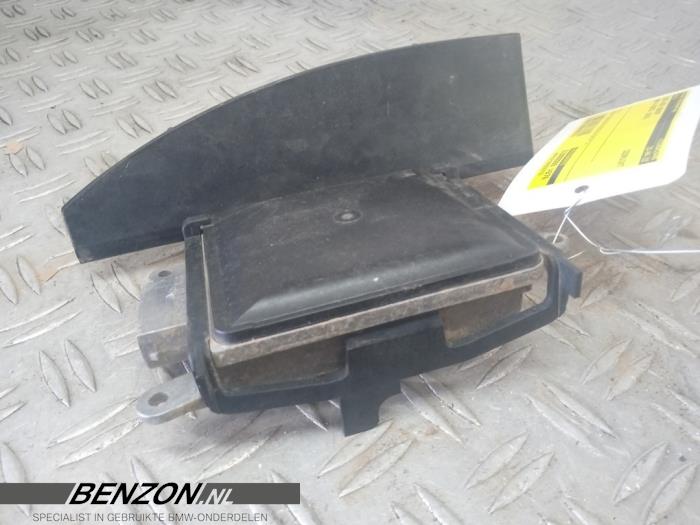 Gebruikte Dode hoek sensor BMW 4 serie (F33) 420d 2.0 16V Prijs op aanvraag aangeboden door Benzon Autodemontage