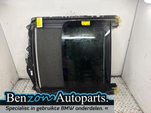 Gebruikte Schuifdak BMW 5 serie (F10) 530i 24V Prijs € 200,00 Margeregeling aangeboden door Benzon Autodemontage