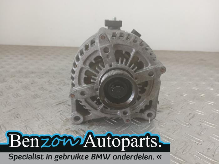 Dynamo van een BMW X1 (F48) sDrive 28i 2.0 16V Twin Power Turbo 2017