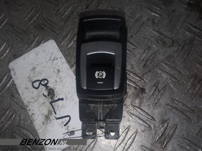 Gebruikte Handrem schakelaar BMW Z4 Roadster (E89) sDrive 20i 2.0 16V Prijs op aanvraag aangeboden door Benzon Autodemontage