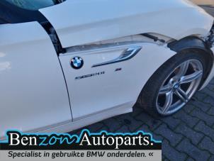 Gebruikte Spatbord rechts-voor BMW Z4 Roadster (E89) sDrive 20i 2.0 16V Prijs € 242,00 Inclusief btw aangeboden door Benzon Autodemontage