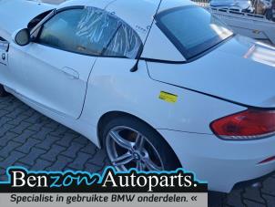 Gebruikte Scherm links-achter BMW Z4 Roadster (E89) sDrive 20i 2.0 16V Prijs € 363,00 Inclusief btw aangeboden door Benzon Autodemontage