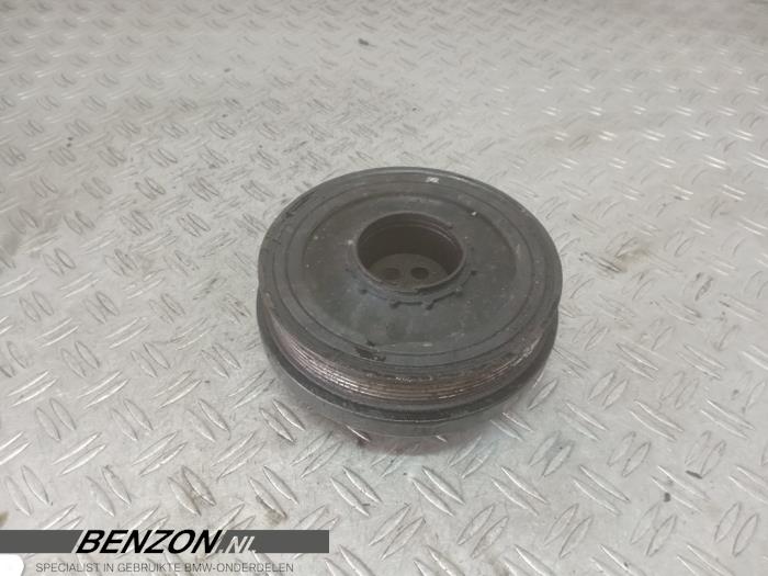 Gebruikte Krukas Poelie BMW 1-Serie Prijs € 90,75 Inclusief btw aangeboden door Benzon Autodemontage