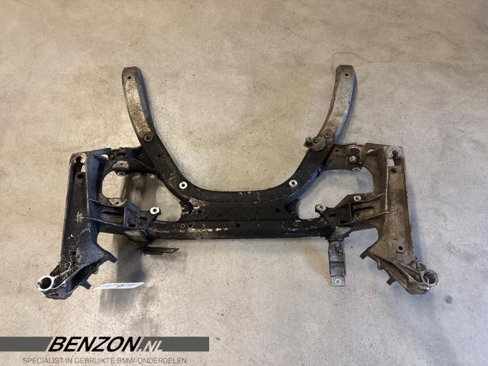 Gebruikte Subframe BMW 6 serie (E64) 635d 24V Prijs € 124,99 Margeregeling aangeboden door Benzon Autodemontage