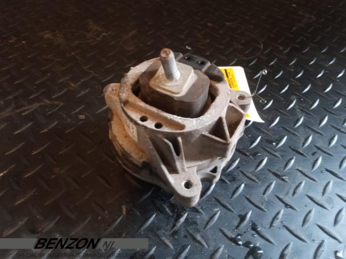 Gebruikte Motorrubber BMW 2 serie (F22) 220i 2.0 Turbo 16V Prijs € 24,20 Inclusief btw aangeboden door Benzon Autodemontage