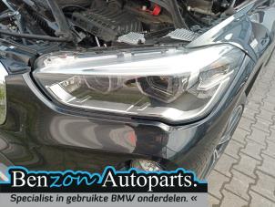 Gebruikte Linker Koplamp BMW X1 (F48) Prijs € 605,00 Inclusief btw aangeboden door Benzon Autodemontage