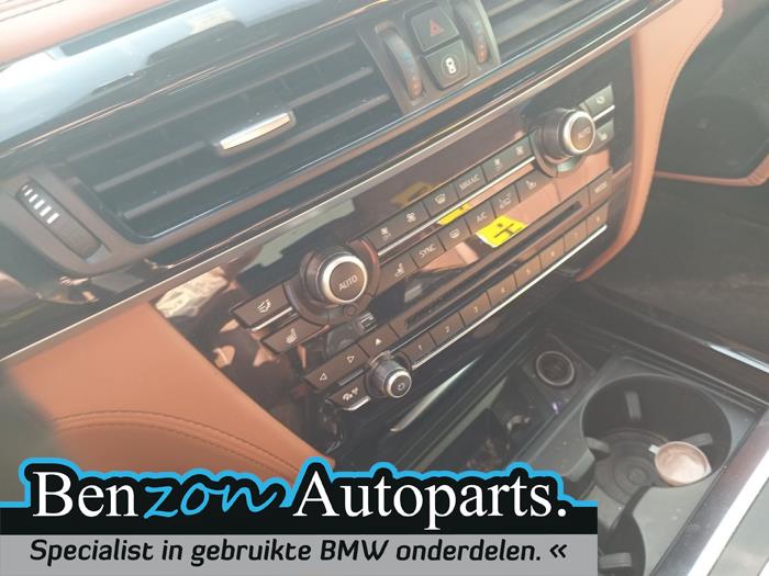 Navigatie Set (diversen) van een BMW X5 (F15) xDrive 35i 3.0 2015