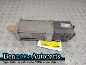 Gebruikte Servo Elektrisch BMW 3 serie (F30) 320d xDrive 2.0 16V Prijs op aanvraag aangeboden door Benzon Autodemontage