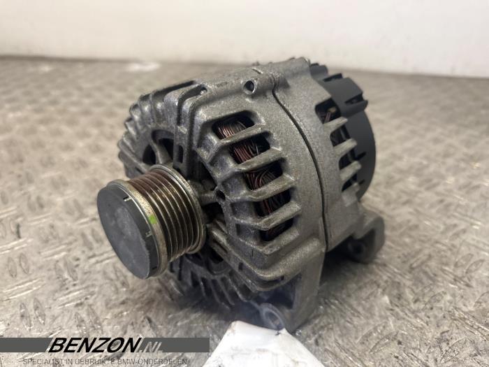 Gebruikte Dynamo BMW 1 serie (F20) 116d 1.6 16V Efficient Dynamics Prijs € 45,00 Margeregeling aangeboden door Benzon Autodemontage