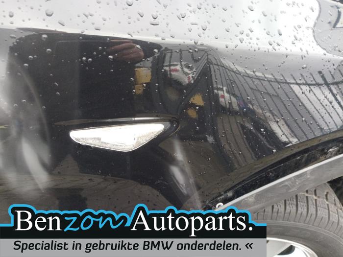 Voorscherm rechts van een BMW X3 (F25) xDrive 20i 2.0 16V Twin Power Turbo 2013