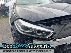 Gebruikte Rechter Koplamp BMW 1 serie (F40) 118i 1.5 TwinPower 12V Prijs € 907,50 Inclusief btw aangeboden door Benzon Autodemontage