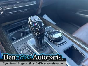 Gebruikte Selectiehendel automaat BMW X5 (F15) M50d 3.0 24V Prijs € 302,50 Inclusief btw aangeboden door Benzon Autodemontage