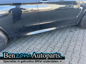 Gebruikte Zijskirt rechts BMW X5 (F15) M50d 3.0 24V Prijs € 182,71 Inclusief btw aangeboden door Benzon Autodemontage