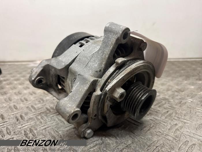 Gebruikte Dynamo BMW 1 serie (F40) 118i 1.5 TwinPower 12V Prijs € 48,40 Inclusief btw aangeboden door Benzon Autodemontage