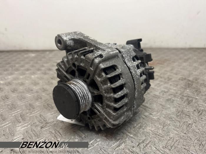 Gebruikte Dynamo BMW 3 serie (F30) 330d 3.0 24V Prijs € 60,50 Inclusief btw aangeboden door Benzon Autodemontage