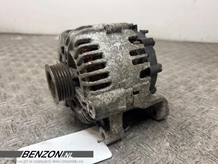 Gebruikte Dynamo Mini Countryman Prijs € 48,40 Inclusief btw aangeboden door Benzon Autodemontage