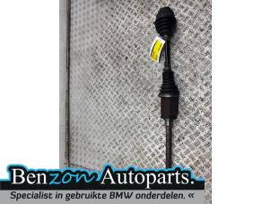 Gebruikte Aandrijfas rechts-voor BMW 3 serie Touring (F31) 335d xDrive 3.0 24V Prijs € 250,00 Margeregeling aangeboden door Benzon Autodemontage