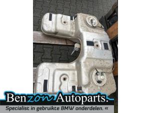 Gebruikte Brandstoftank BMW X5 (F15) xDrive 40e 2.0 Prijs € 575,00 Margeregeling aangeboden door Benzon Autodemontage