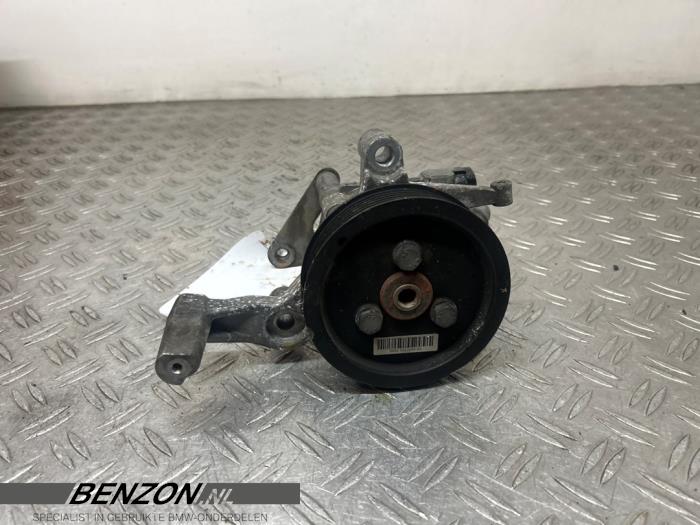 Gebruikte Pomp Servo BMW M5 (F10) 4.4 V8 32V TwinPower Turbo Prijs op aanvraag aangeboden door Benzon Autodemontage