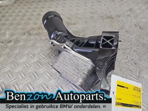 Gebruikte Oliefilterhuis BMW 1-Serie Prijs op aanvraag aangeboden door Benzon Autodemontage