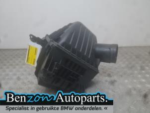 Gebruikte Luchtfilterhuis BMW M135 (F40) M135i xDrive 2.0 TwinPower 16V Prijs op aanvraag aangeboden door Benzon Autodemontage