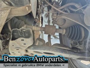 Gebruikte Aandrijfas links-voor BMW 1 serie (F40) Prijs € 250,00 Margeregeling aangeboden door Benzon Autodemontage