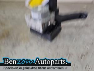 Gebruikte ABS Pomp BMW 2 serie Gran Tourer (F46) 218i 1.5 TwinPower Turbo 12V Prijs op aanvraag aangeboden door Benzon Autodemontage