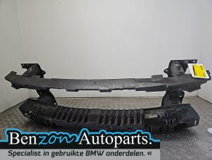Gebruikte Bumperbalk voor Mini Countryman (R60) 2.0 Cooper D 16V Autom. Prijs op aanvraag aangeboden door Benzon Autodemontage