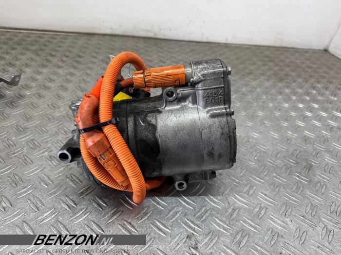 Aircopomp BMW 3 serie (F30), 2011 / 2018 Active Hybrid 3 3.0 24V, Sedan, 4Dr, Elektrisch Benzine, 2.979cc, 225kW (306pk), RWD, N55B30A, 2012-07 / 2015-06, 3F91; 3F92 (Gebruikt)