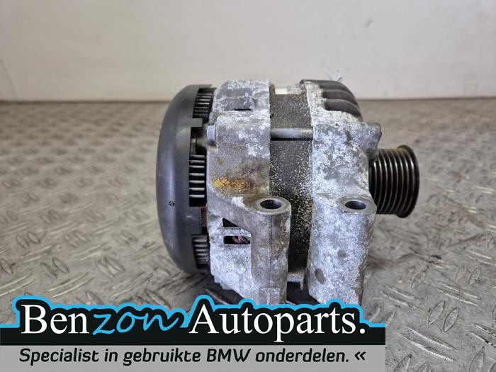 Dynamo van een BMW 5 serie (F10)  2010