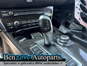 Gebruikte Versnellingspook BMW 5 serie Gran Turismo (F07) 530d 24V Prijs op aanvraag aangeboden door Benzon Autodemontage
