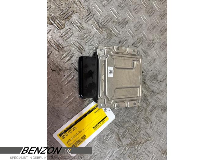 Gebruikte Adblue Computer BMW X5 (F15) M50d 3.0 24V Prijs € 60,50 Inclusief btw aangeboden door Benzon Autodemontage