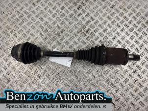 Gebruikte Aandrijfas links-voor BMW 4 serie Gran Coupe (F36) 435i xDrive 3.0 24V Prijs € 200,00 Margeregeling aangeboden door Benzon Autodemontage