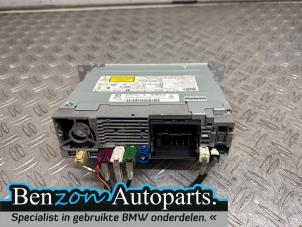 Gebruikte Radio CD Speler BMW 1 serie (F20) 118i 1.5 TwinPower 12V Prijs op aanvraag aangeboden door Benzon Autodemontage
