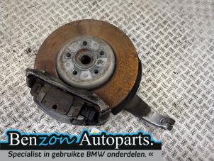 Gebruikte Asschenkel links-voor BMW 5 serie Touring (F11) M550d xDrive 24V Prijs € 100,00 Margeregeling aangeboden door Benzon Autodemontage