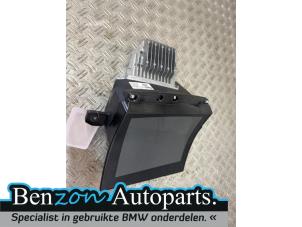 Gebruikte Head-up display BMW 5 serie Touring (F11) M550d xDrive 24V Prijs € 200,00 Margeregeling aangeboden door Benzon Autodemontage