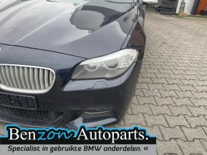 Gebruikte Koplamp links BMW 5 serie Touring (F11) M550d xDrive 24V Prijs € 500,00 Margeregeling aangeboden door Benzon Autodemontage